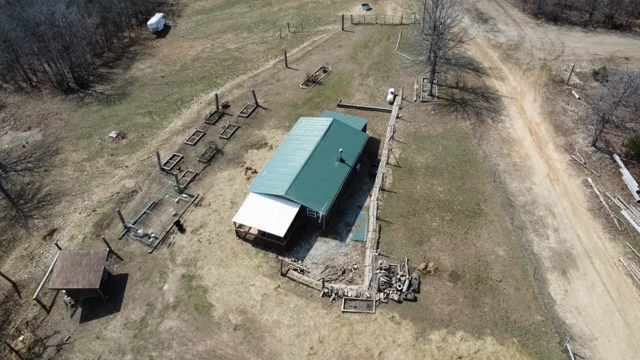 16968 County Road 116 Private Drive #B, Macomb, MO 65702 - #3