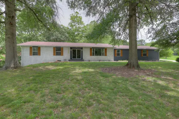 4425 Connecticut Avenue, Joplin, MO 64804