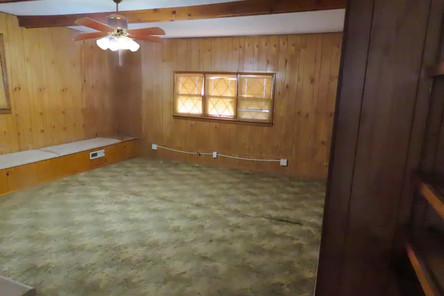 3552 S Franklin Avenue, Springfield, MO 65807 - #3