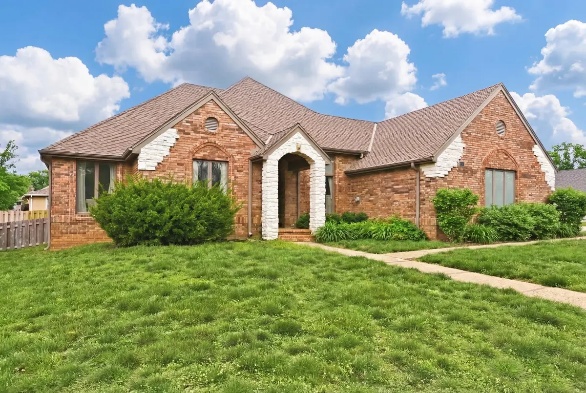 2195 E Richmond Street, Springfield, MO 65804 - #1