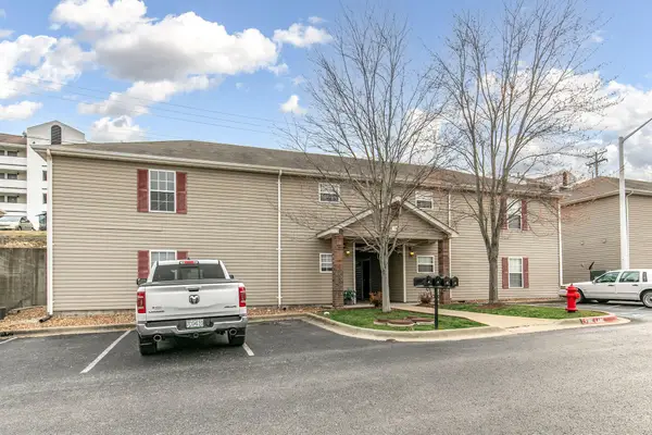 103 & 105 Garden Circle #103-3 & 105-4, Branson, MO 65616