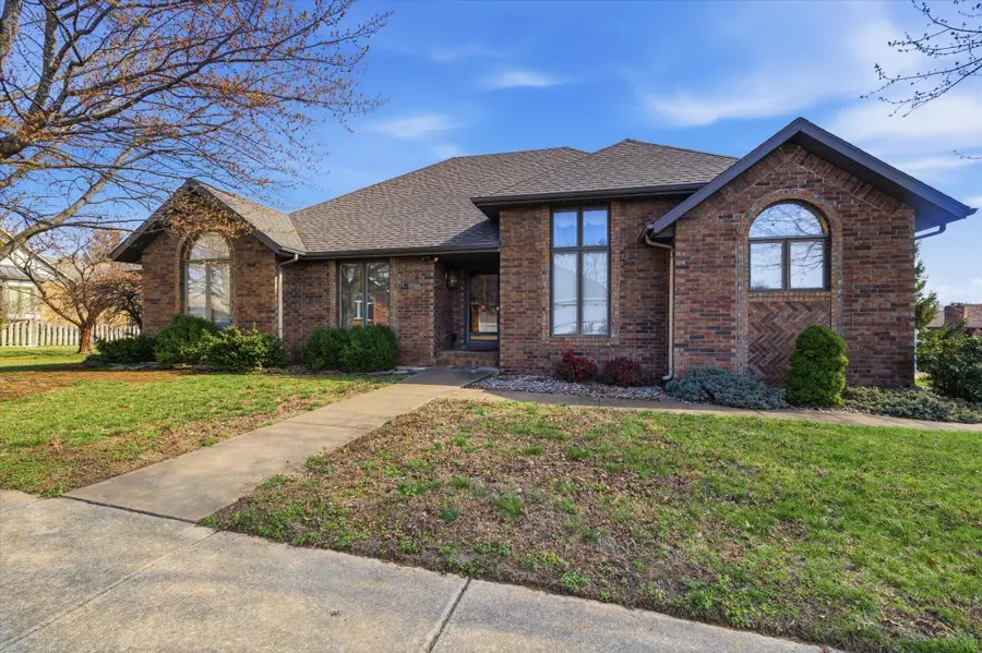 2616 S Williams Avenue, Springfield, MO 65807 - #2