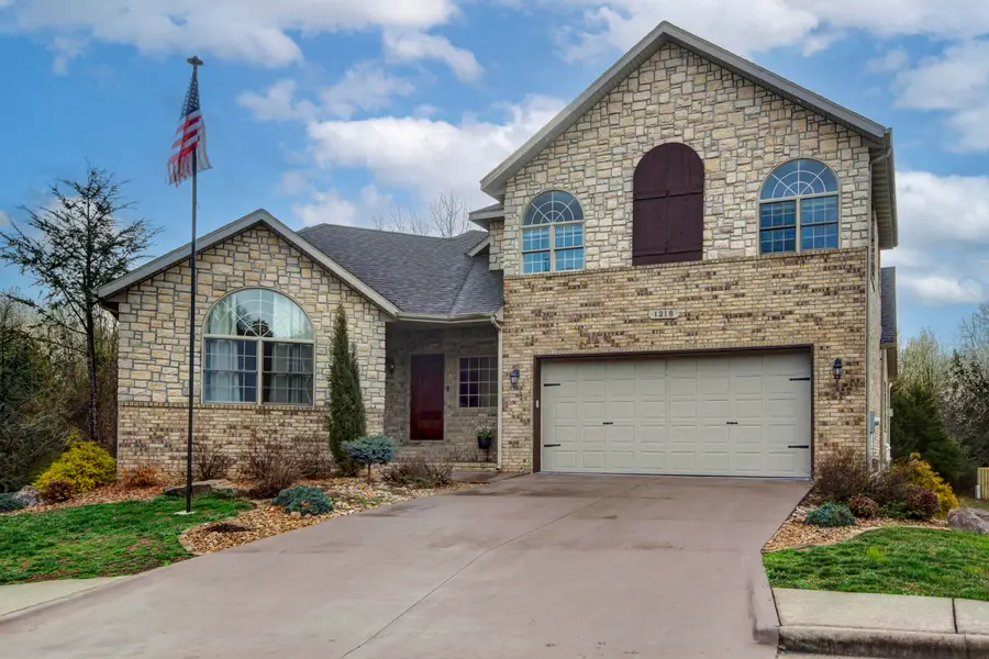 1218 W Holly Street, Ozark, MO 65721 - #3