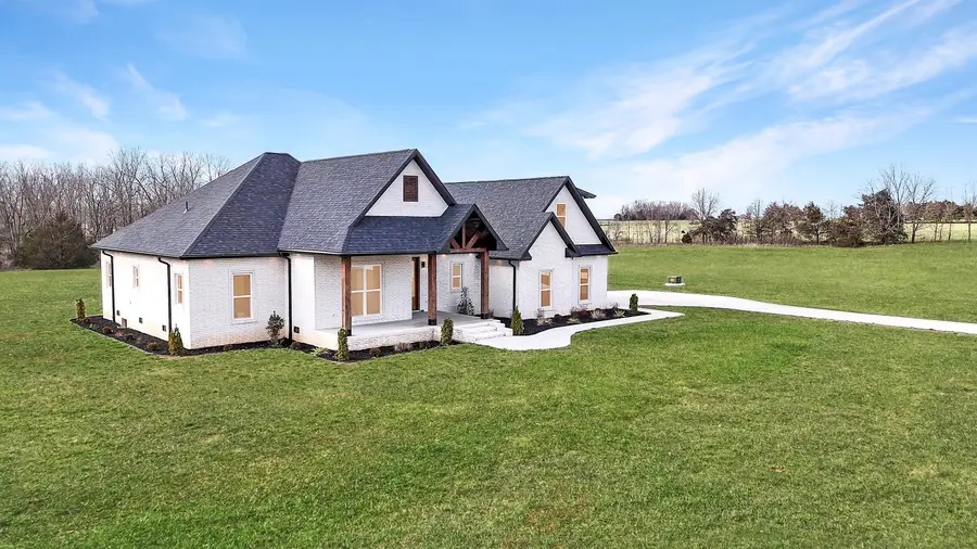 10316 Lawrence 1162, Mount Vernon, MO 65712 - #3