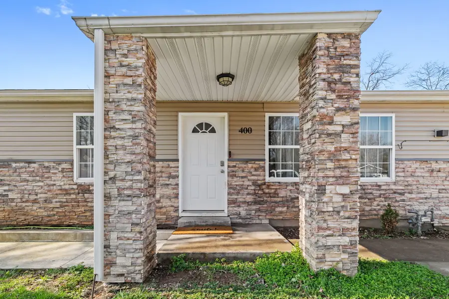 400 W Myrtle Street, Monett, MO 65708 - #3