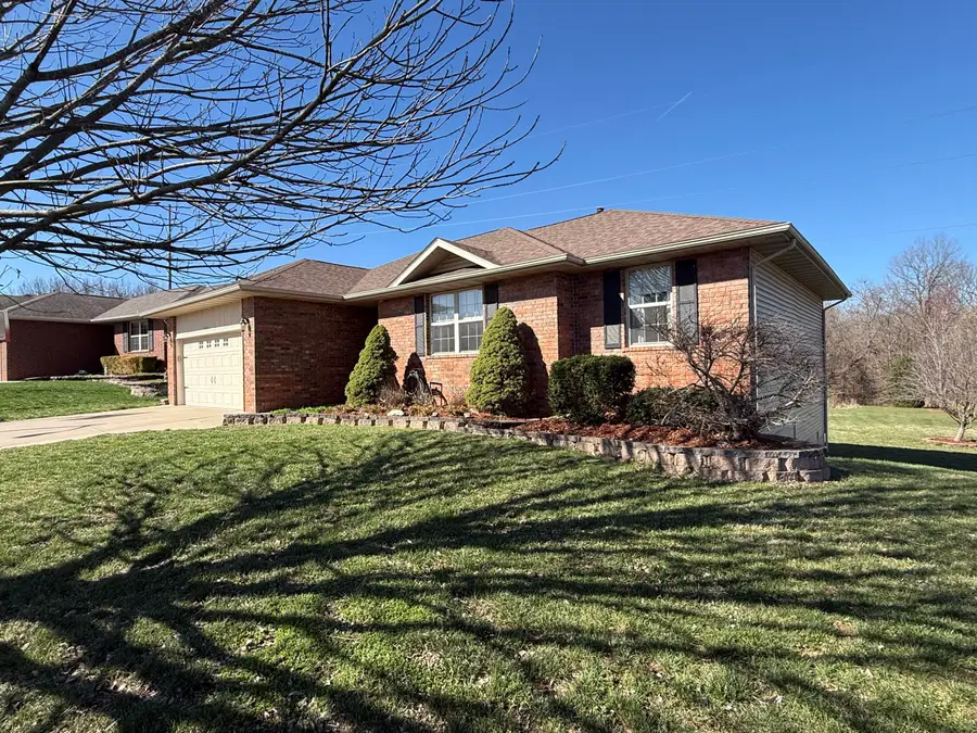 4461 N Katrina Avenue, Springfield, MO 65803 - #2