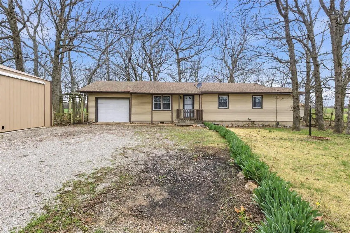 28491 Ozark Drive, Lebanon, MO 65536 - #1