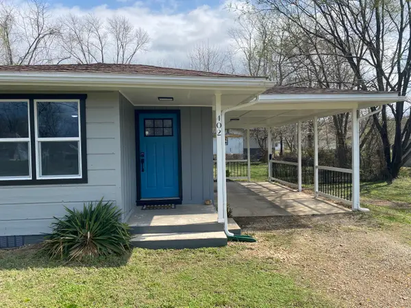 402 Ward Street, Ava, MO 65608