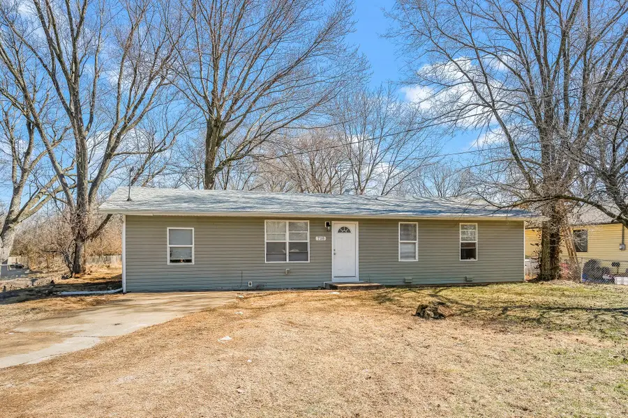 718 N Hillcrest Avenue, Springfield, MO 65803 - #3