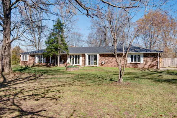 7017 W Farm Road 124, Springfield, MO 65802