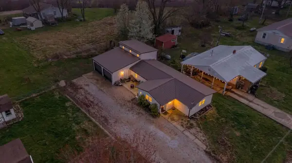 364 Rogers Avenue, Summersville, MO 65571