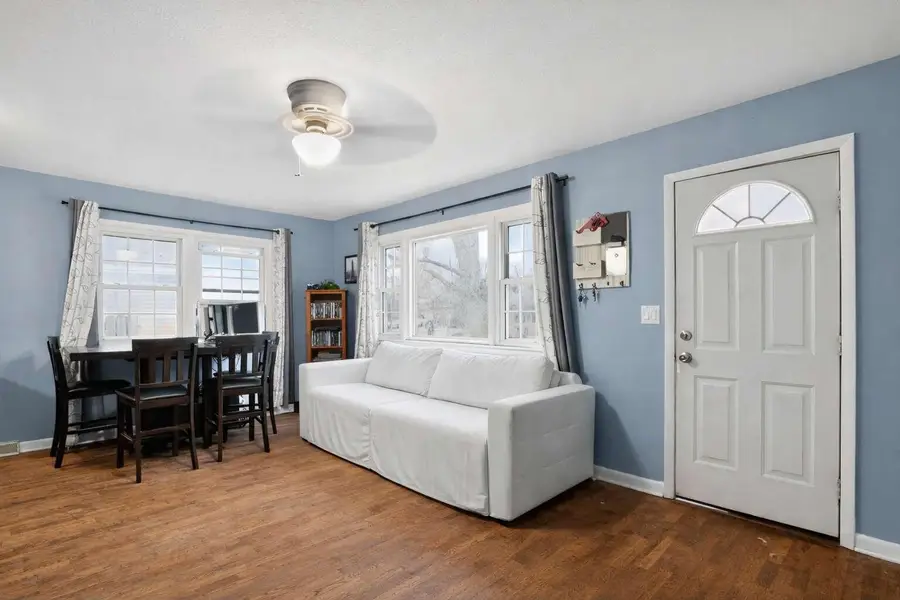 438 E Madison Street, Marshfield, MO 65706 - #3