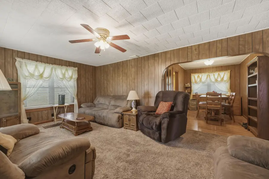 501 W 1st Street, Cassville, MO 65625 - #3