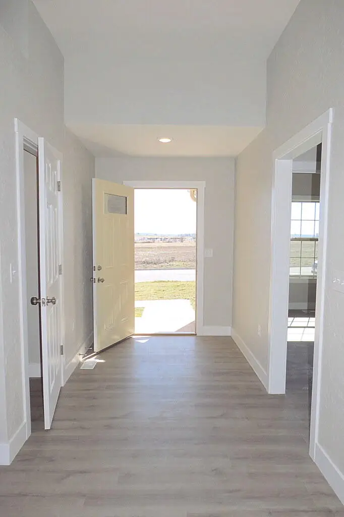 3721 W Freeman Street, Bolivar, MO 65613 - #2