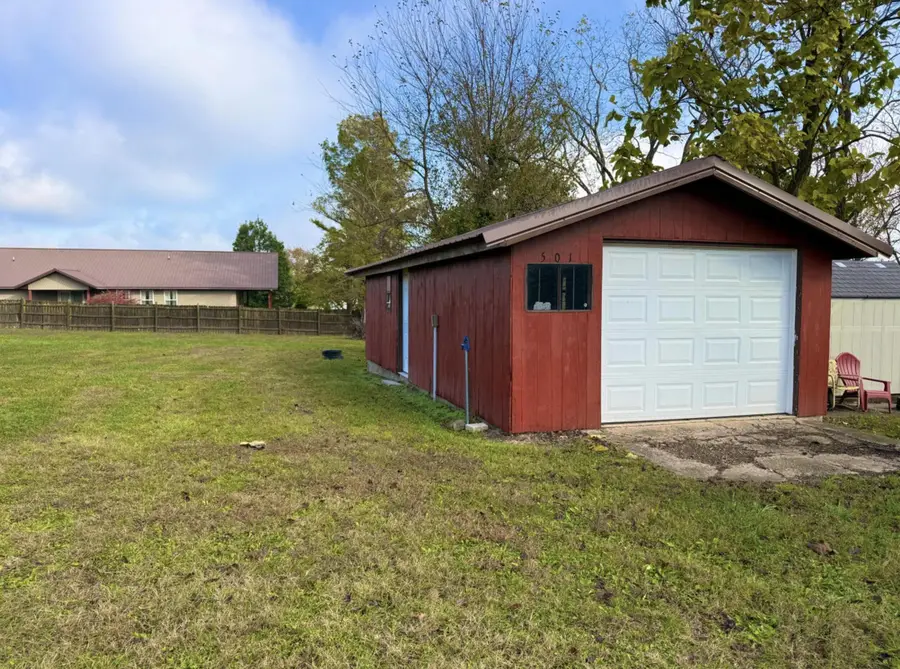 501 W 13th Street, Mountain Grove, MO 65711 - #3