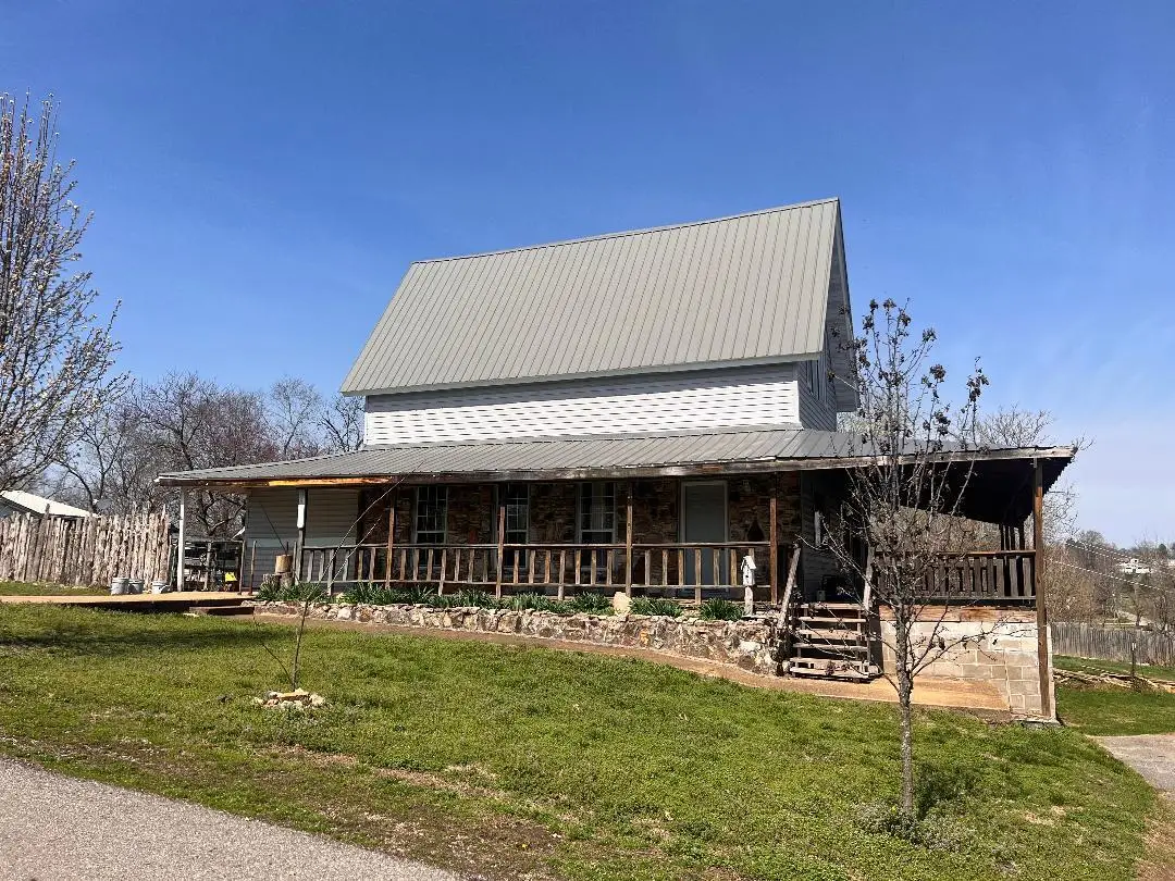 695 Summit Avenue, Mammoth Spring, AR 72554 - #1