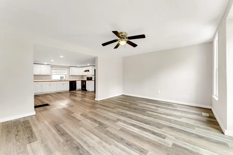 802 W Mount Vernon Street, Springfield, MO 65806 - #2