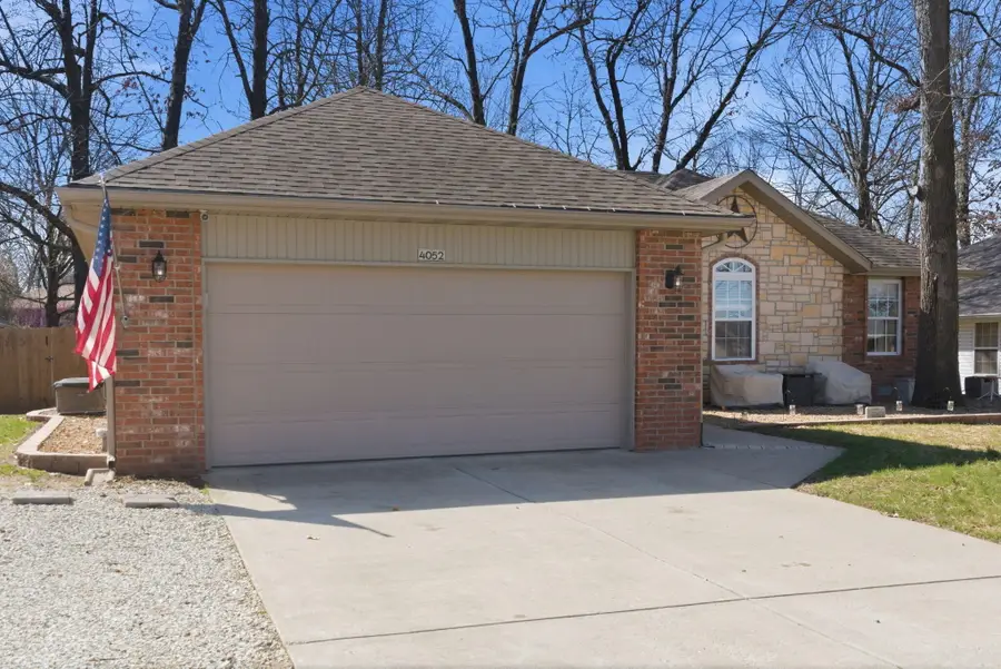 4052 W Leisa Street, Springfield, MO 65807 - #3