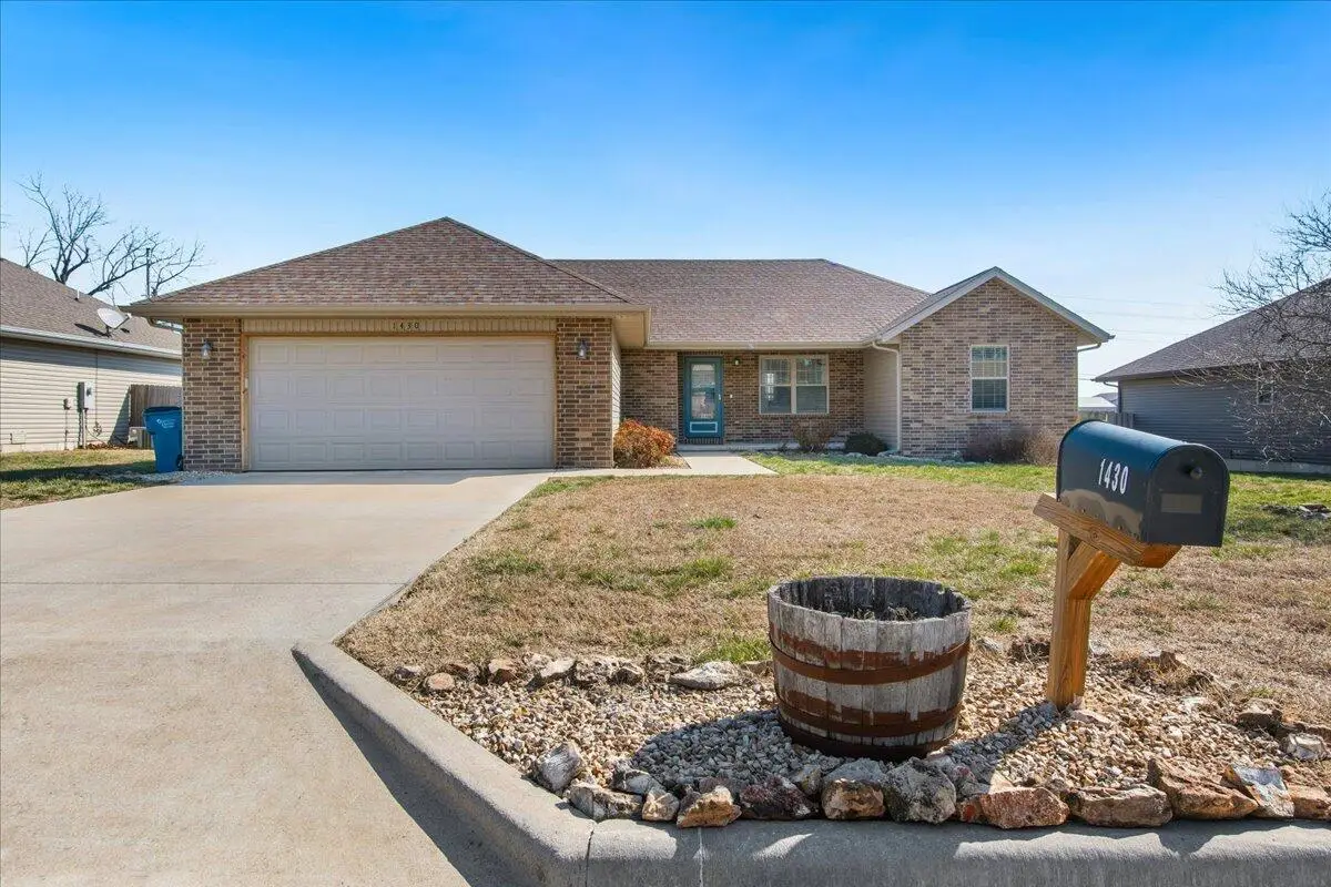 1430 S Tomahawk Avenue, Republic, MO 65738 - #1