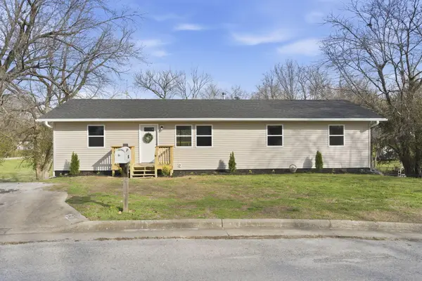 801 E Hill Street, Springfield, MO 65803