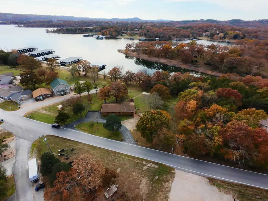 379 Navajo Trail, Kimberling City, MO 65686 - #2