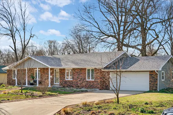 2669 S Catalina Avenue, Springfield, MO 65804