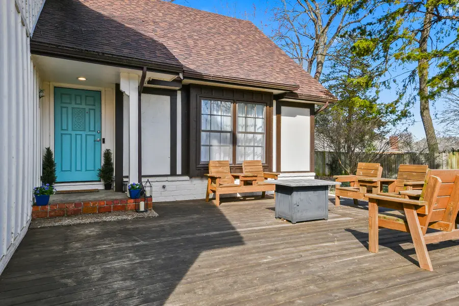 1455 S Oakmont Avenue, Springfield, MO 65809 - #2