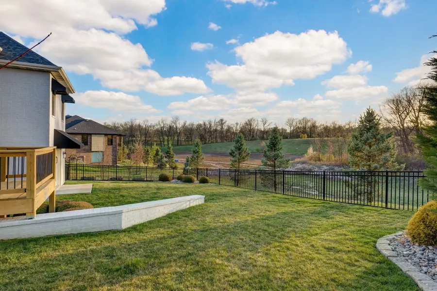 267 S Pebble Beach Avenue, Springfield, MO 65802 - #2