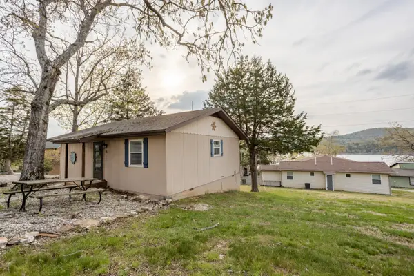 47 Misty Den Dr Reeds Spring Mo Drive, Reeds Spring, MO 65737