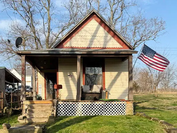 104 N Park Street, El Dorado Springs, MO 64744