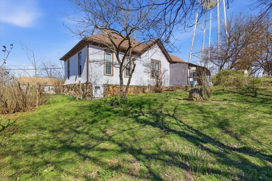 404 E Oak Street, Ozark, MO 65721 - #2