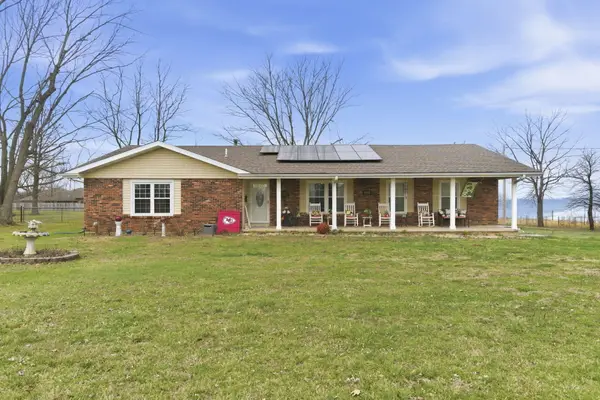 5727 S State Highway Ff, Brookline, MO 65619