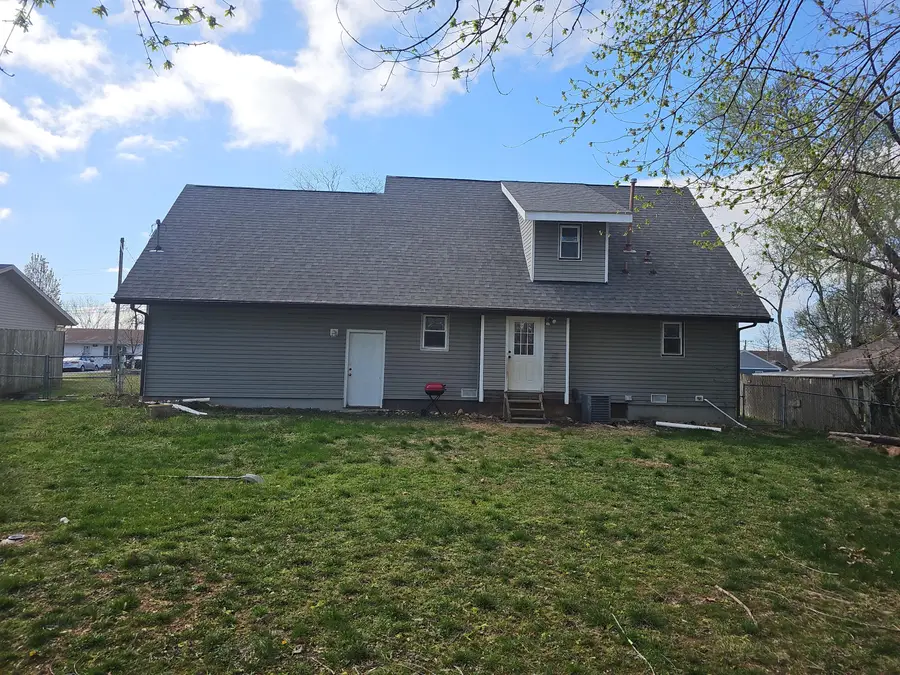 1003 E Lark Street, Ozark, MO 65721 - #2