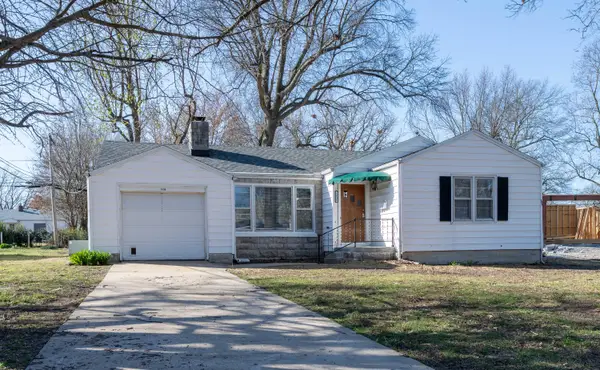 1036 E Linwood Terrace, Springfield, MO 65807