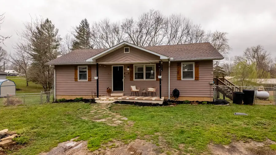 303 Washington Street, Mountain View, MO 65548 - #3