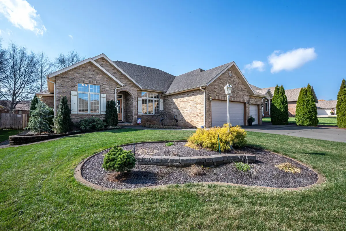 3728 W Broadmoor Street, Springfield, MO 65807 - #1