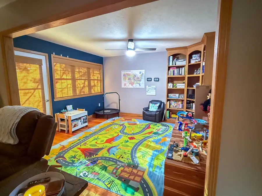 26015 County Road 262, Hermitage, MO 65668 - #3