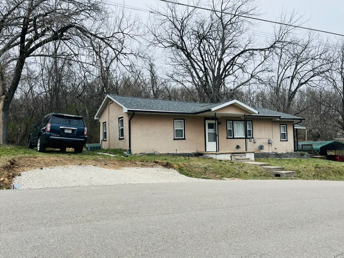 720 Highland Street, Cabool, MO 65689 - #1