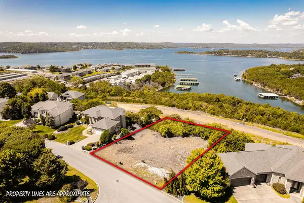 141 Split Rock Drive, Hollister, MO 65672