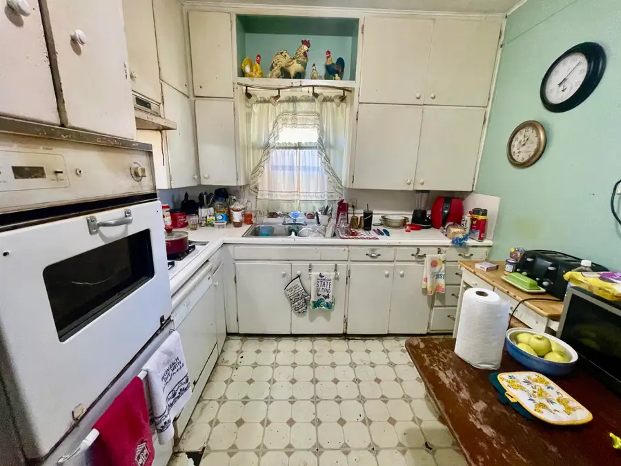 1631 W Lee Street, Springfield, MO 65803 - #2