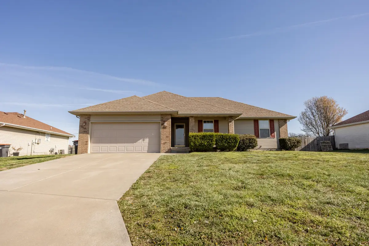 607 W Osage Street, Clever, MO 65631 - #1