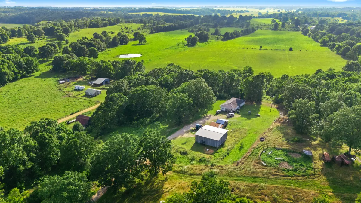 1499 County Road 380, Koshkonong, MO 65692 - #1