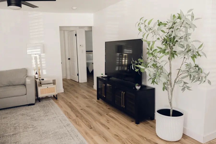 2021-2023 S Ventura Avenue, Springfield, MO 65804 - #3