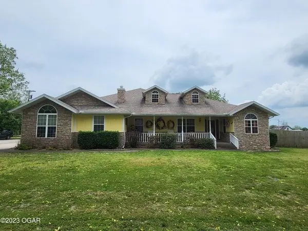 202 W Santee Street, Wheaton, MO 64874