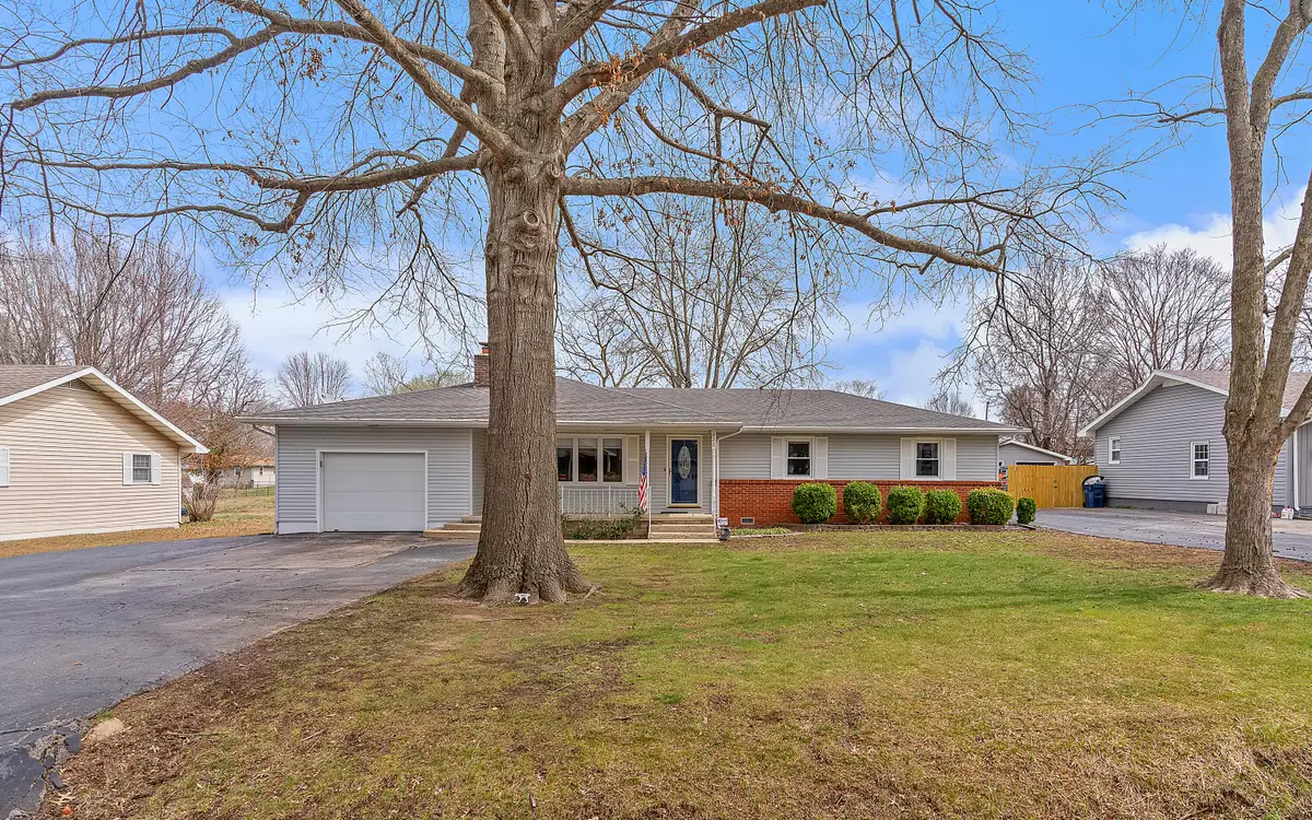 822 S Oak Street, Buffalo, MO 65622 - #1