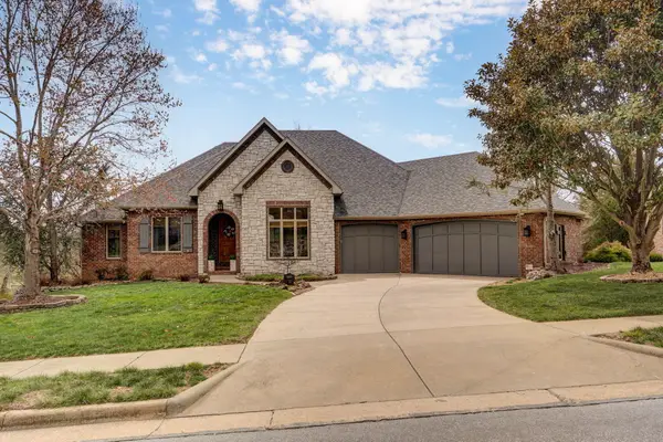 6017 S Brightwater Trail, Springfield, MO 65810