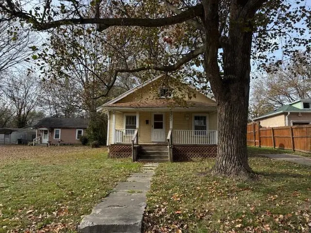 2333 N Lyon Avenue, Springfield, MO 65803 - #2