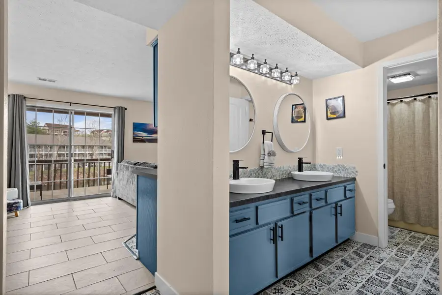 11 Scenic Court #Apt 5, Branson, MO 65616 - #3
