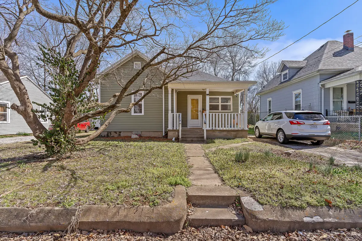 900 S Missouri Avenue, Springfield, MO 65806 - #1