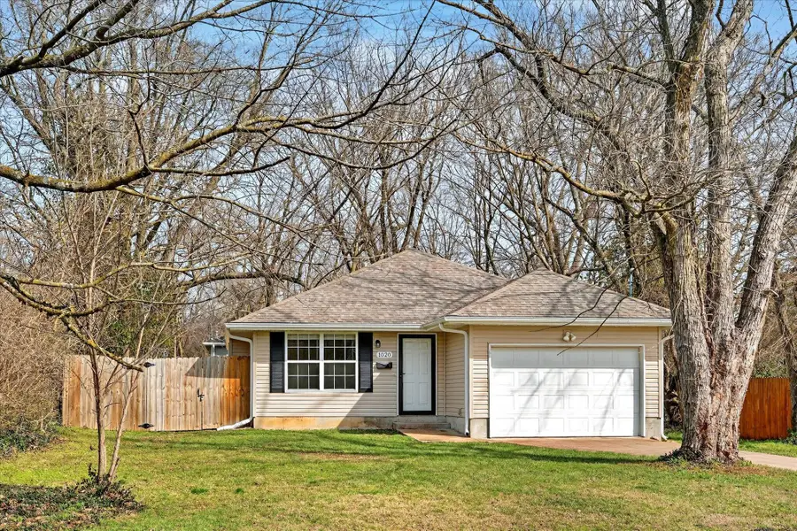 1020 N Ethyl Avenue, Springfield, MO 65802 - #2